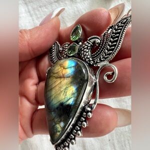 Sterling Silver Labradorite Pendant with Green Peridot Accents 18" Chain